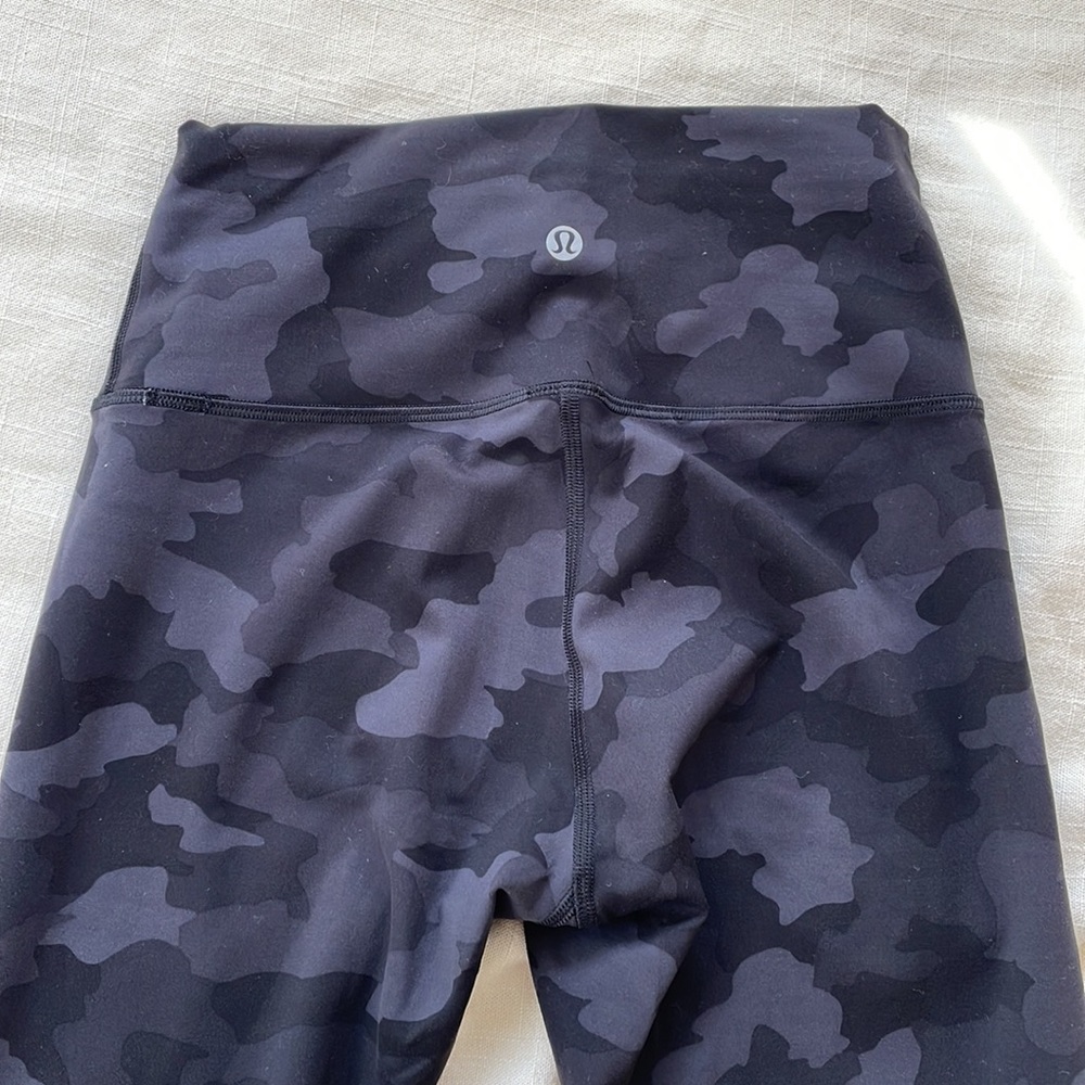 Lululemon tights